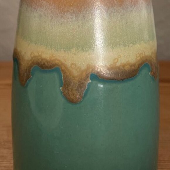 CPNP DRIP VASE 43/4" - Picture 2 of 3